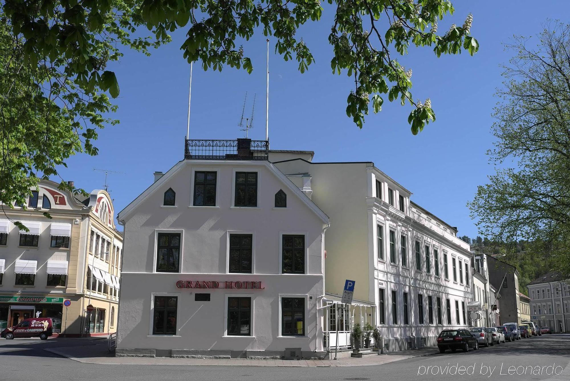 Grand Hotel Халден Экстерьер фото